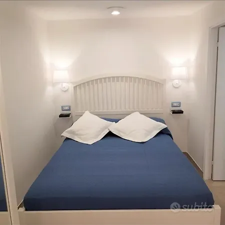 度假居 Domus Deva 切法卢